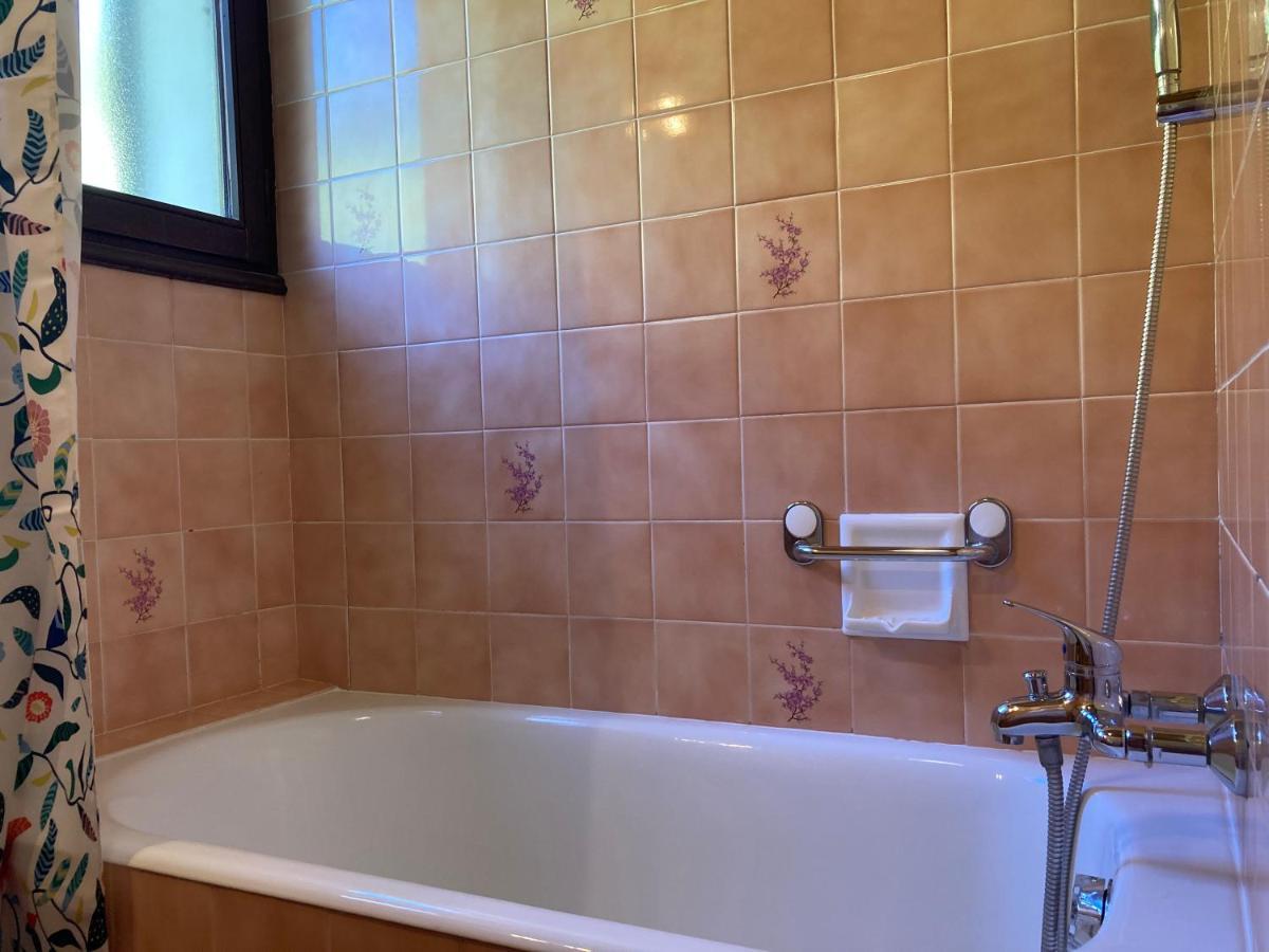 Demi Chalet Le Lachat نوتر دام دو بيلكومبيه المظهر الخارجي الصورة