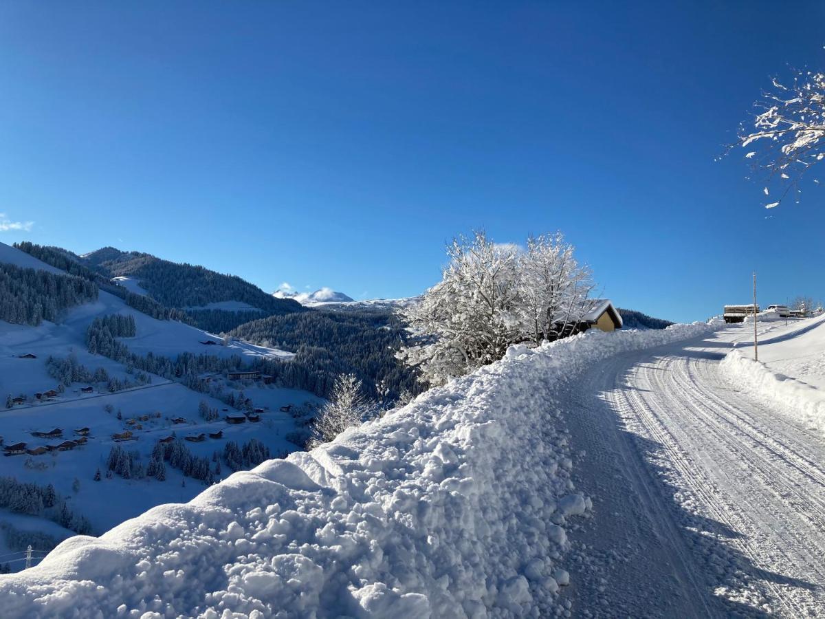 Demi Chalet Le Lachat نوتر دام دو بيلكومبيه المظهر الخارجي الصورة
