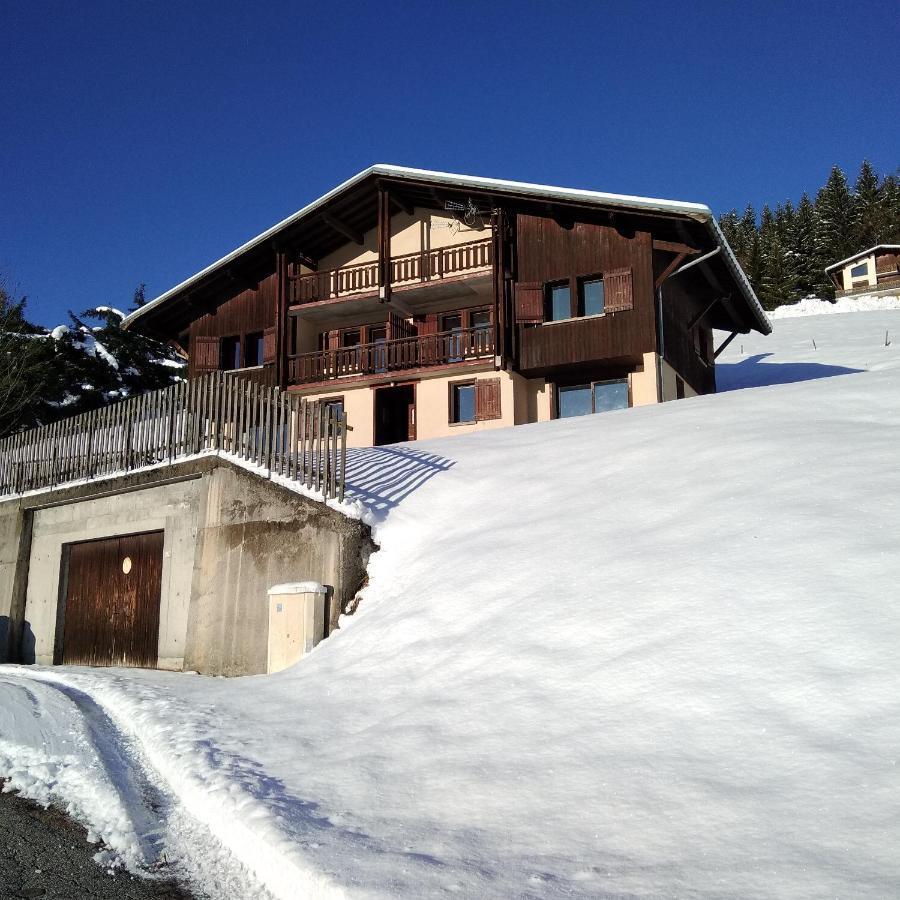 Demi Chalet Le Lachat نوتر دام دو بيلكومبيه المظهر الخارجي الصورة